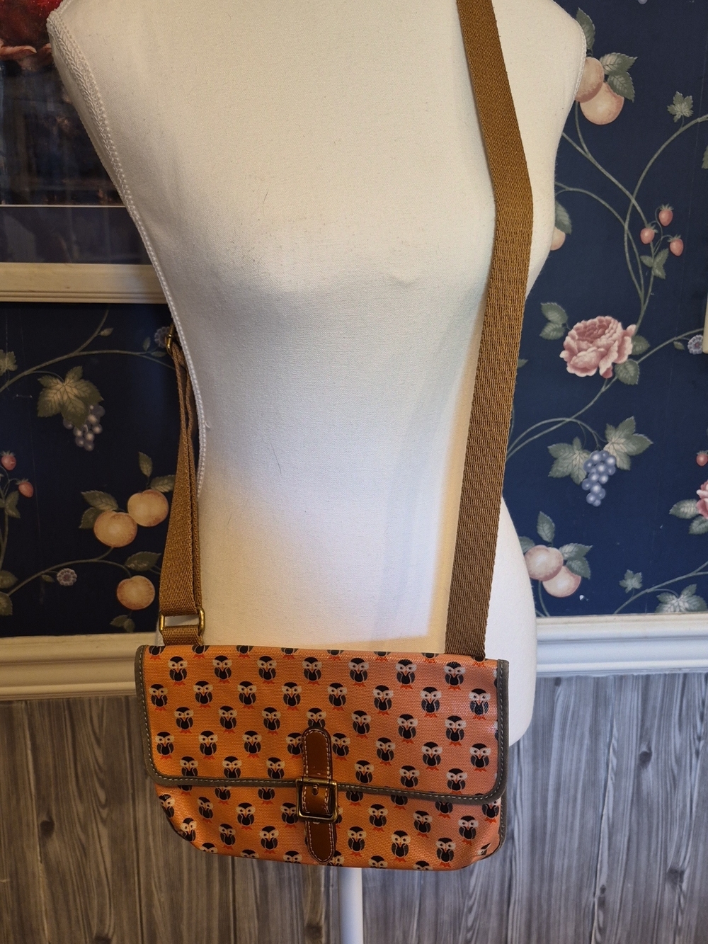 Fossil Orange Crossbody Bag with Black Pattern